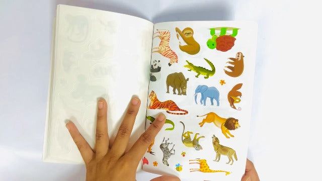 1001 Awsome Stickers - Animals (Paperback)